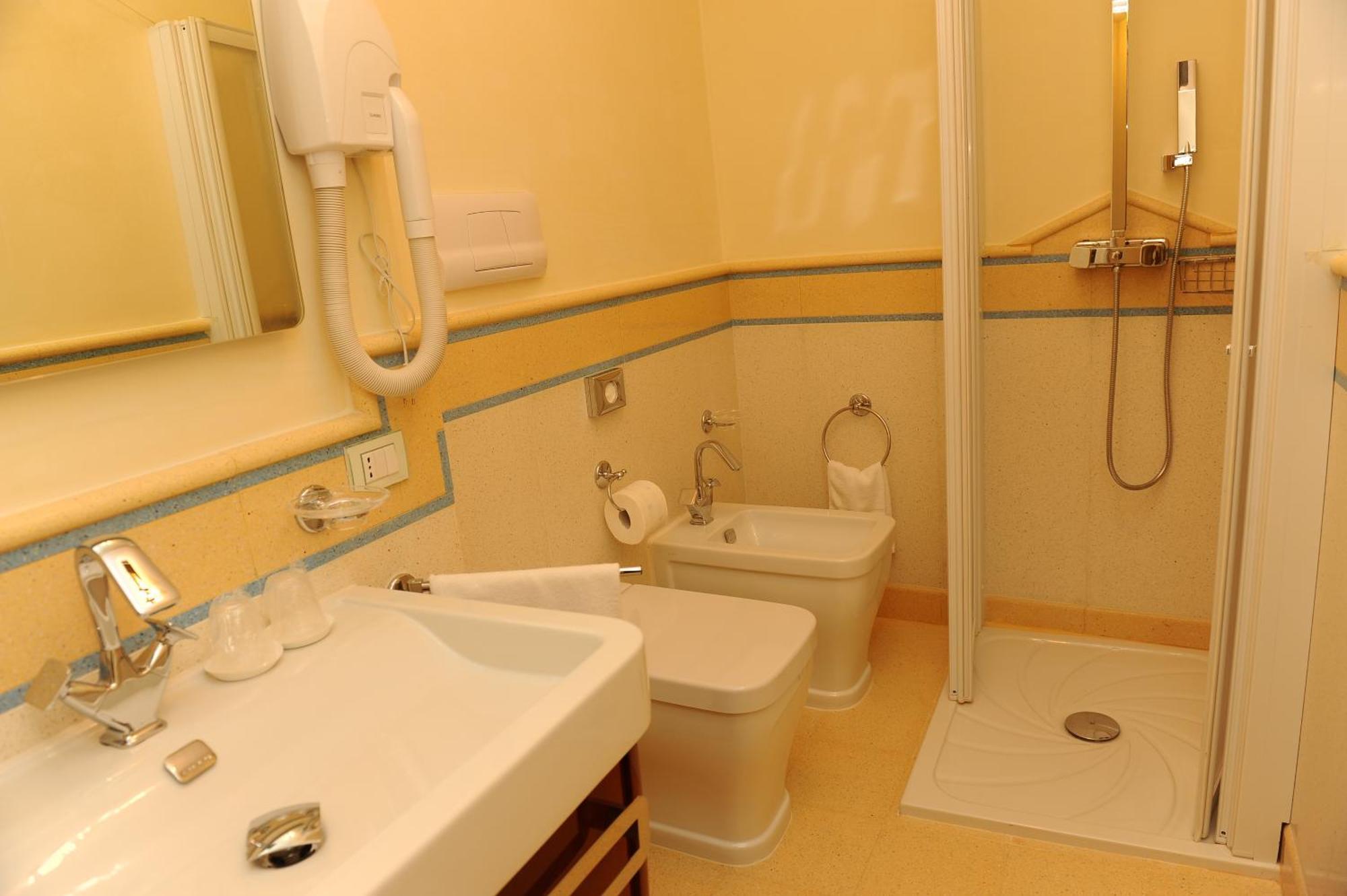 Albergo Le Dodici Lune Montecorvino Rovella Room photo